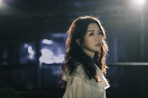 Bu Yi Yang De Wo 不一样的我 Different Me Lyrics 歌詞 With Pinyin By Zeng Le Toong 曾乐彤 Tsang Lok Tung