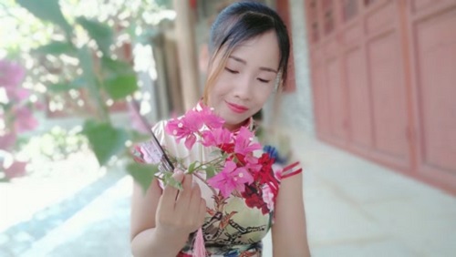 Ru Guo Bu Ai Qing Bie Shang Hai 如果不爱请别伤害 If You Don't Love Me,Don't Hurt Me Lyrics 歌詞 With Pinyin By Yun Fei Fei 云菲菲 Yun Feifei
