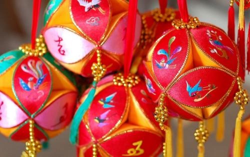 pao xiu qiu 抛绣球 throw an embroidered ball lyrics 歌詞 with