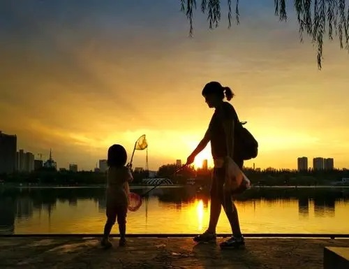 Nong Qing Xi Yang Xia 浓情夕阳下 Deep Love Under The Setting Sun Lyrics 歌詞 With Pinyin By Liu Da Hai 刘达海.webp