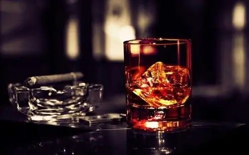 Shen Ye De Yan Ling Chen De Jiu 深夜的烟凌晨的酒 Smoke Late Night,Wine Early Morning Lyrics 歌詞 With Pinyin By Zhao Yang 赵洋