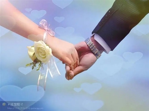Xing Fu Ni Wo Shou Qian Shou 幸福你我手牵手 Happiness You And I Hand In Hand Lyrics 歌詞 With Pinyin By Hong Qiang Wei 红蔷薇